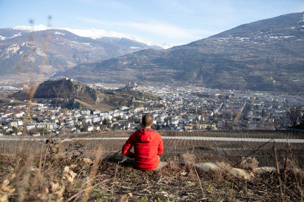 Le bisse de Lentine offre une vue imprenable sur Sion.