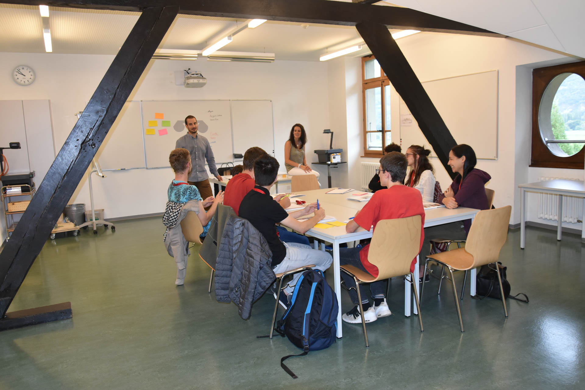 Die neuen Lernenden und Praktikanten erhielten anlässlich des Welcome Day nützliche Informationen über ihren Arbeitgeber.