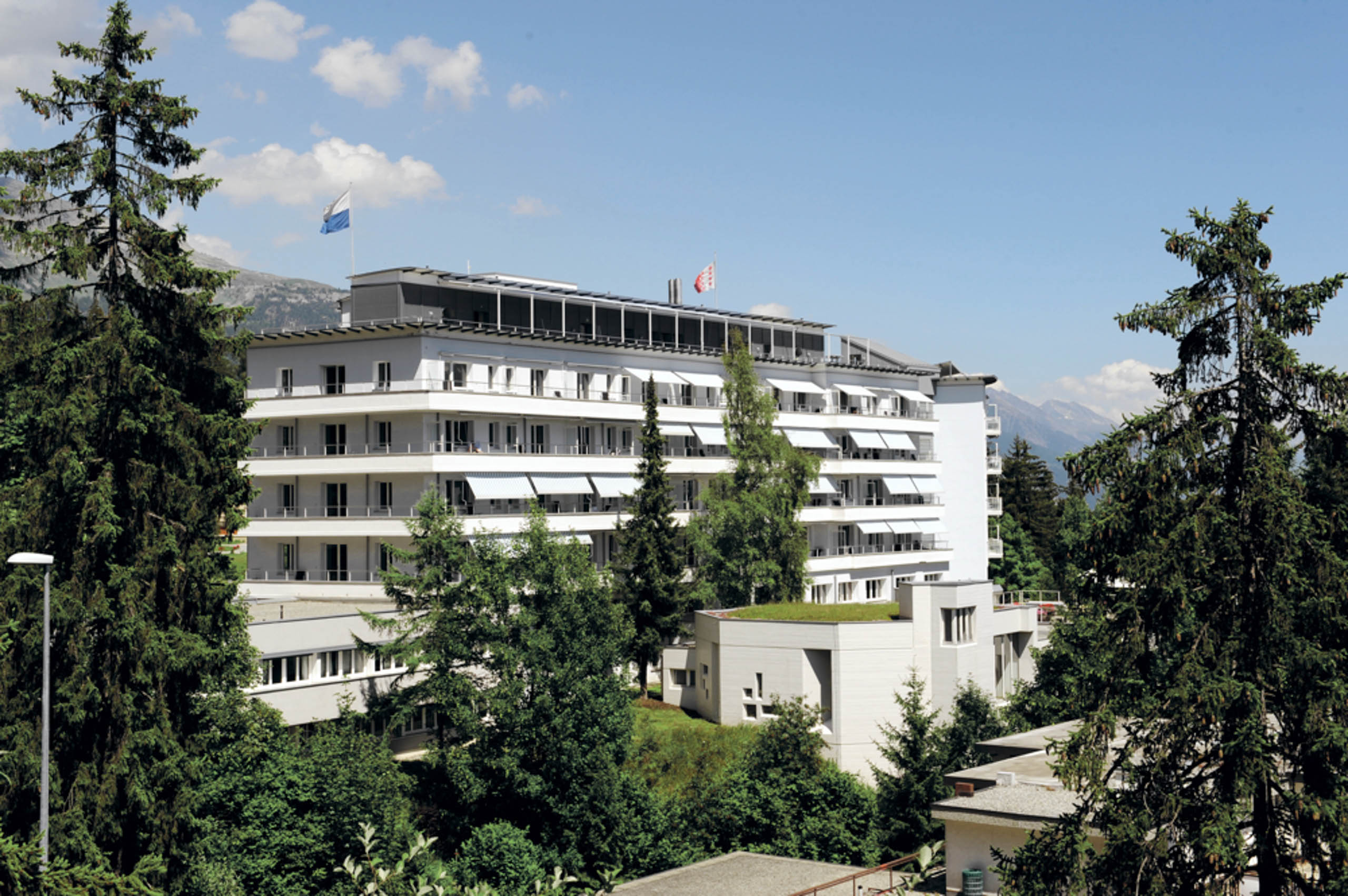 Plusieurs cliniques privées ont pris en charge des patients «non-Covid-19» pour décharger l’Hôpital du Valais.